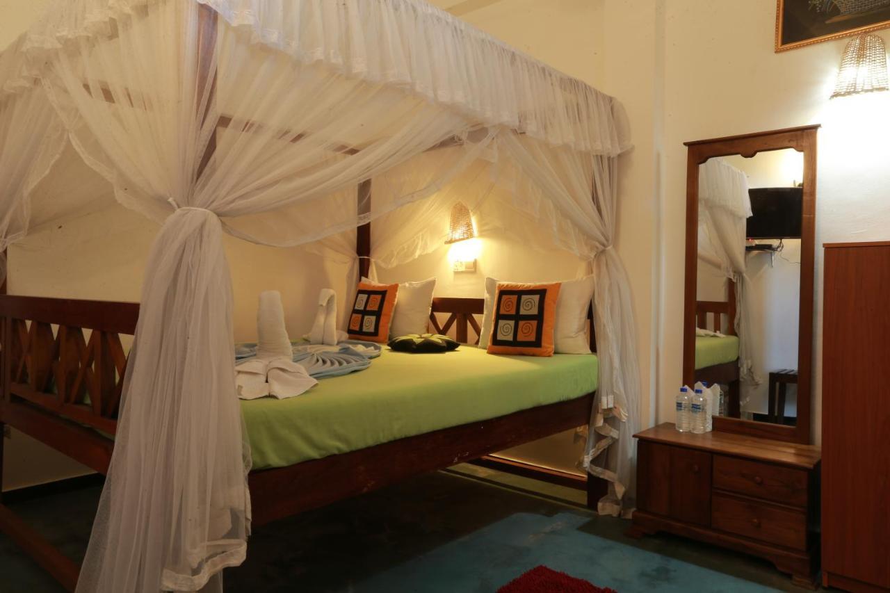 Bay Watch Hotel Unawatuna